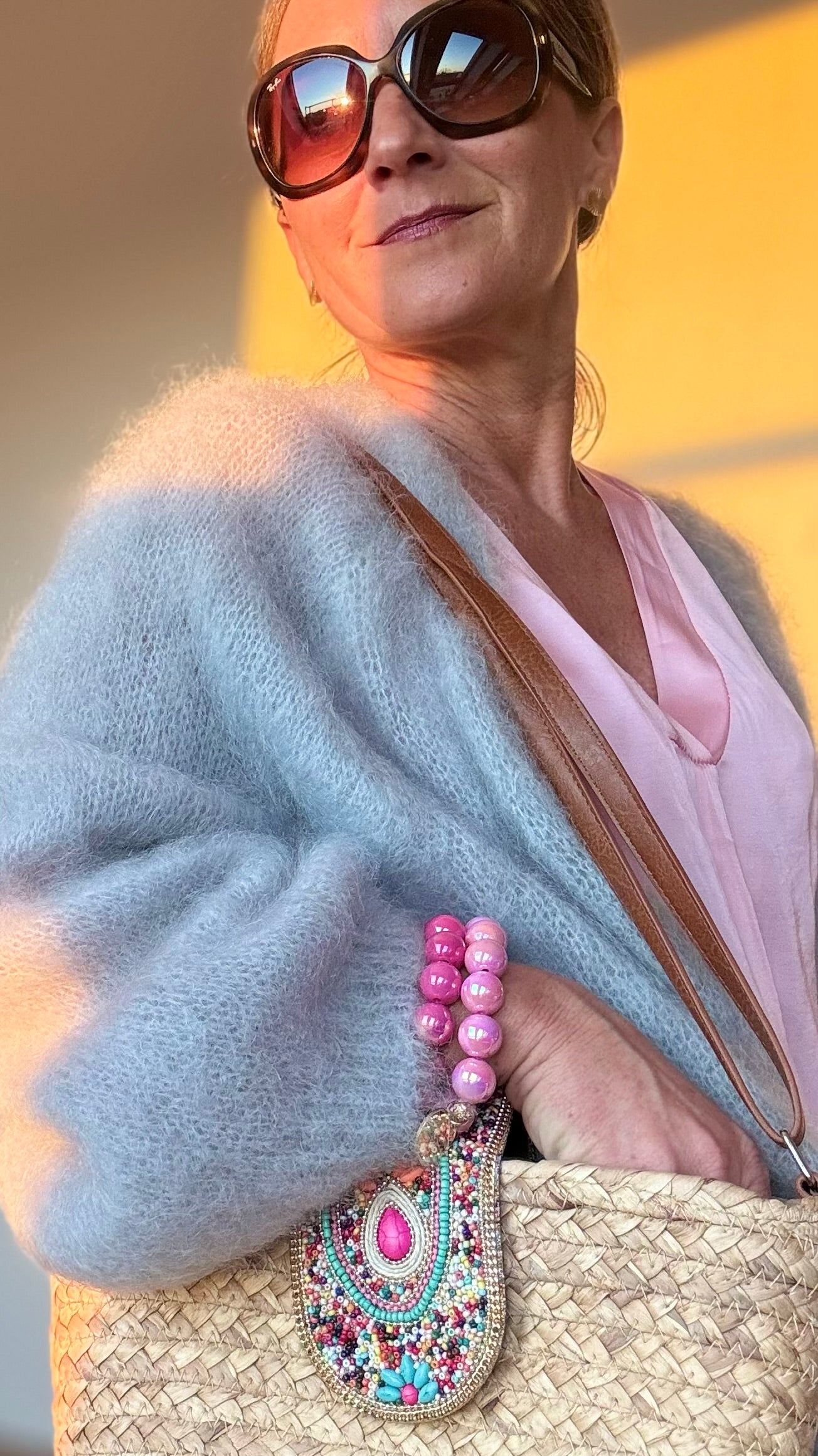 Fluffy Dream Cardigan – Dein täglicher Hauch von Luxus