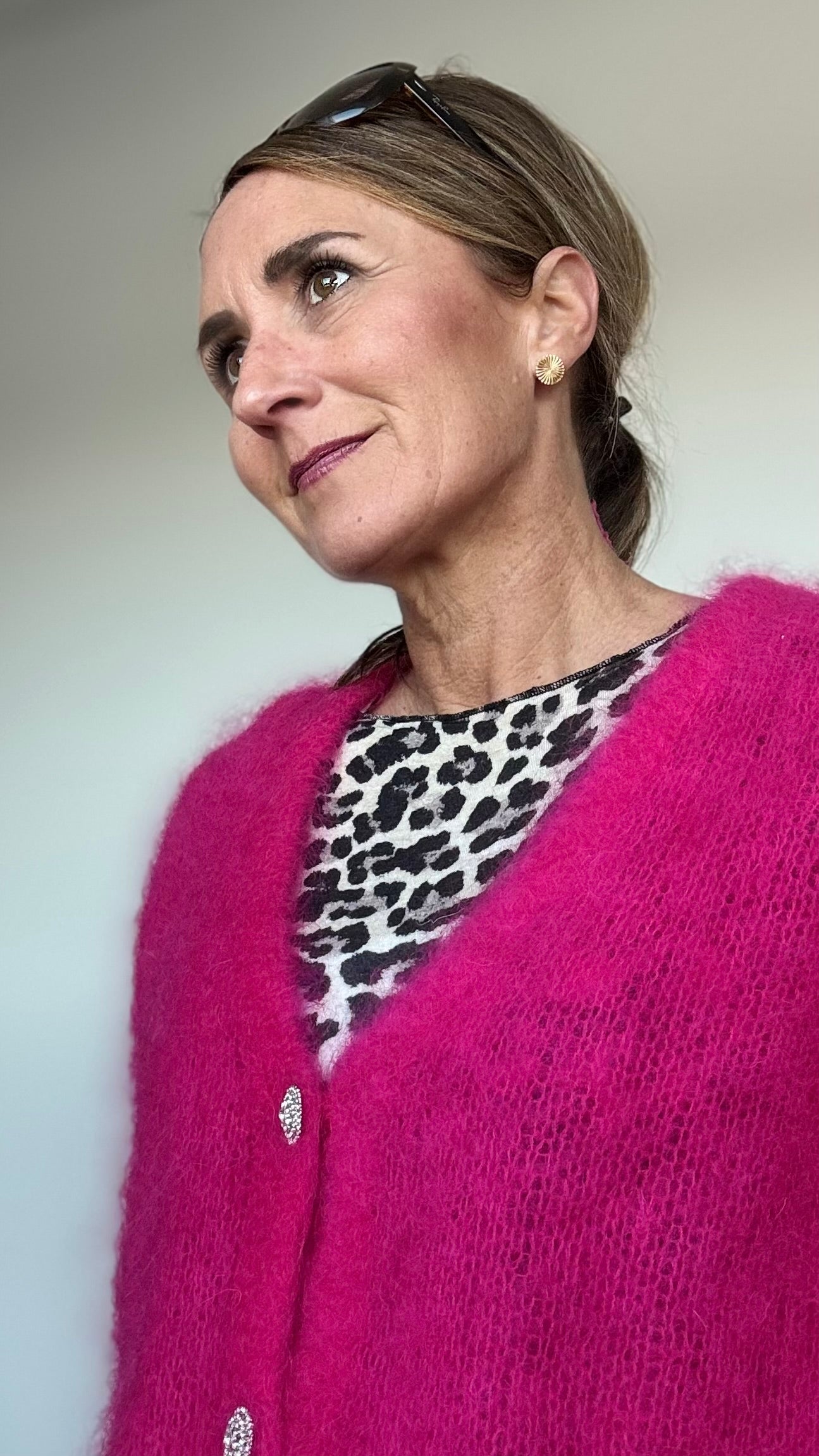 Fluffy Elegance Cardigan – Kuschelig, luxuriös & vielseitig