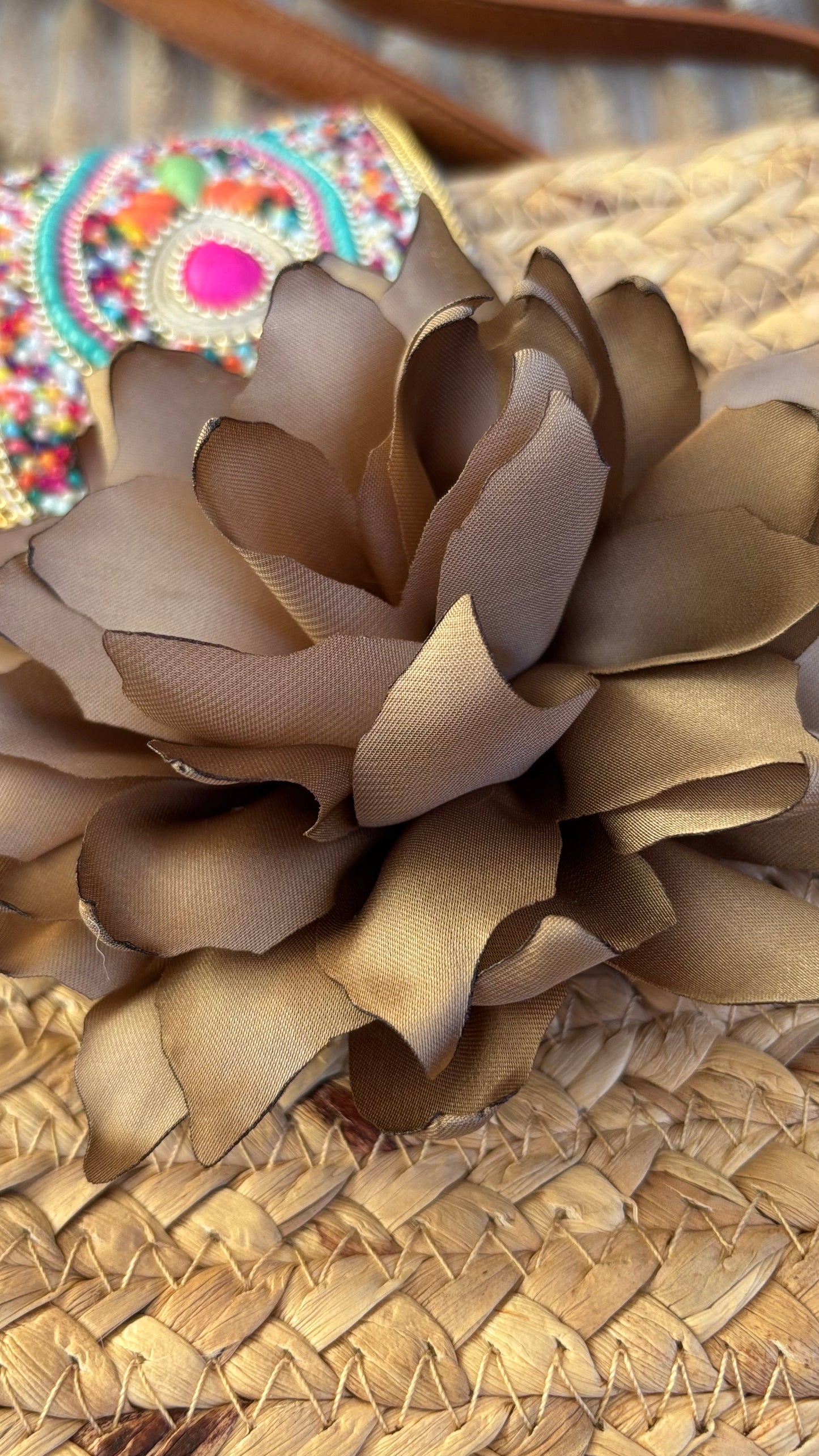 Blossom Charm – Dein vielseitiges Accessoire!
