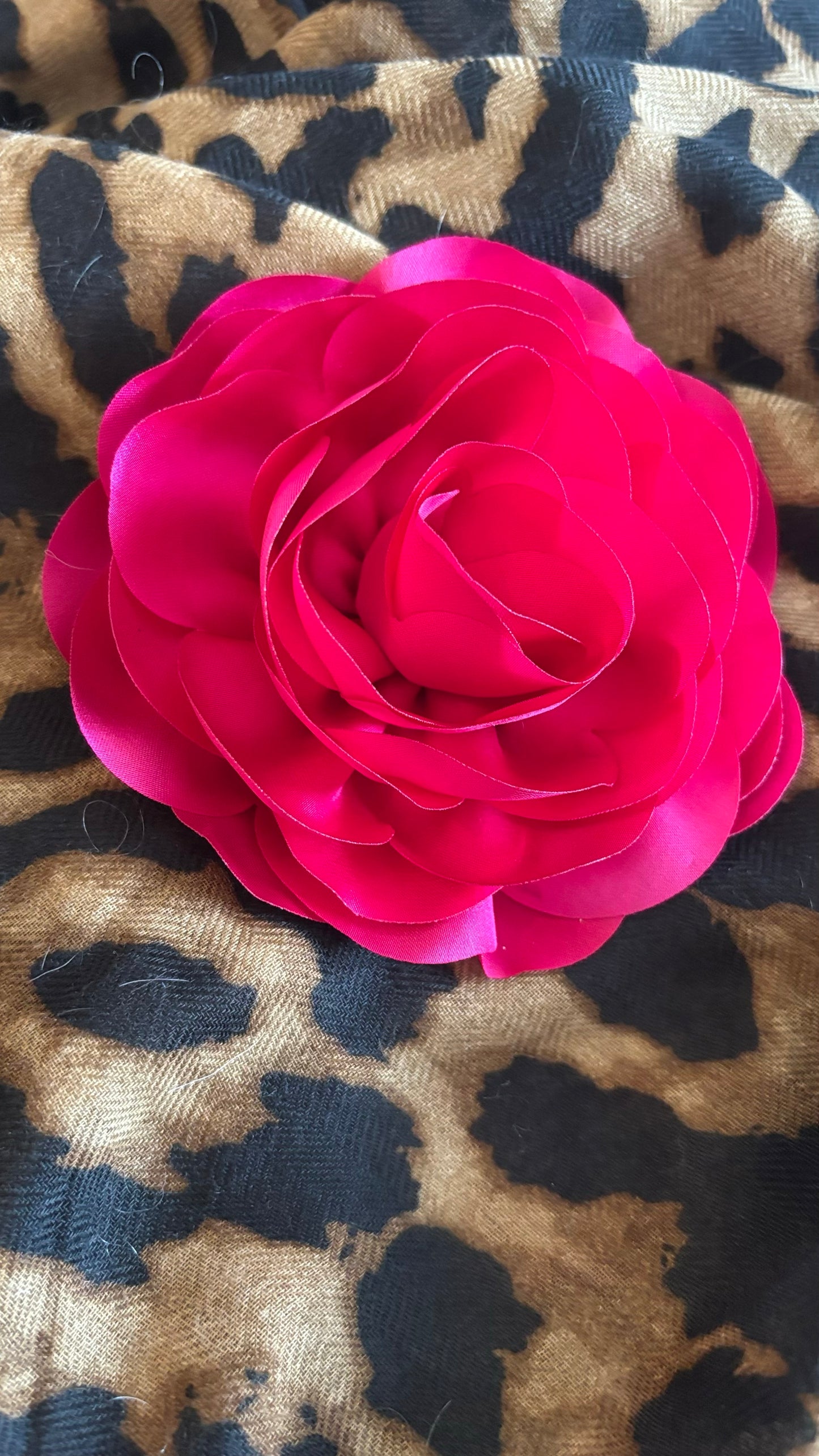 Blossom Charm – Dein vielseitiges Accessoire!