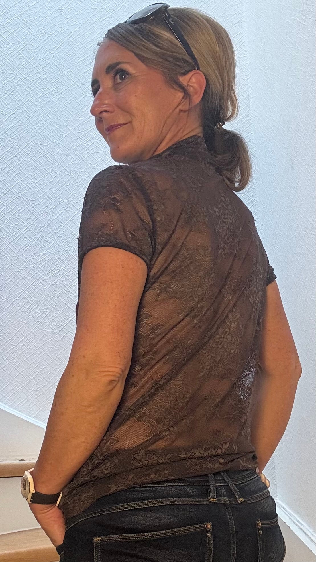 Mystic Lace Shirt – Verspielte Spitze mit modernem Twist