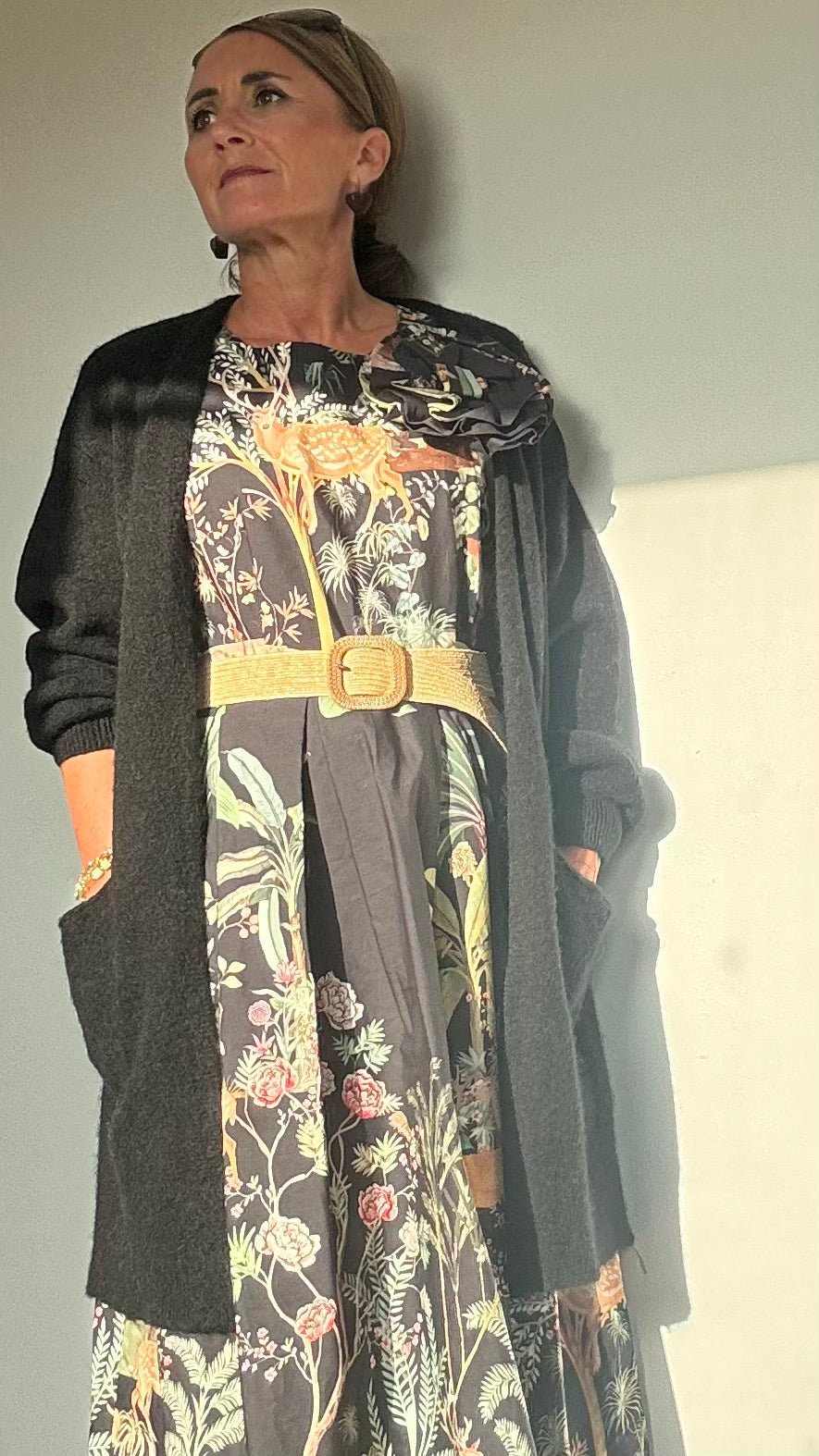 Majestic Meadow Dress – Baumwollkleid mit Hirsch- und Kranichmuster