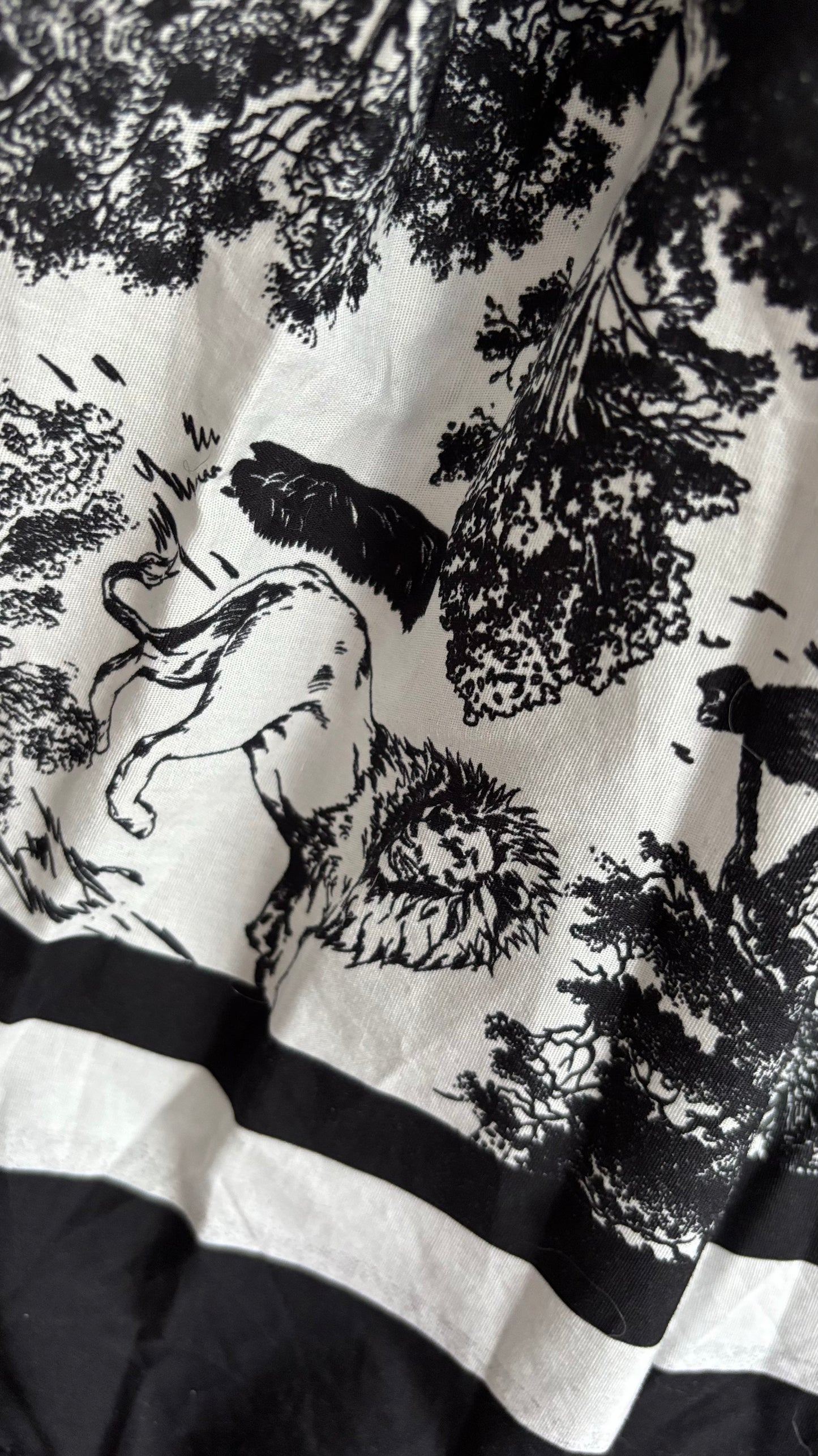 Toile de Jouy Skirt - Zeitlose Eleganz für den Spätsommer