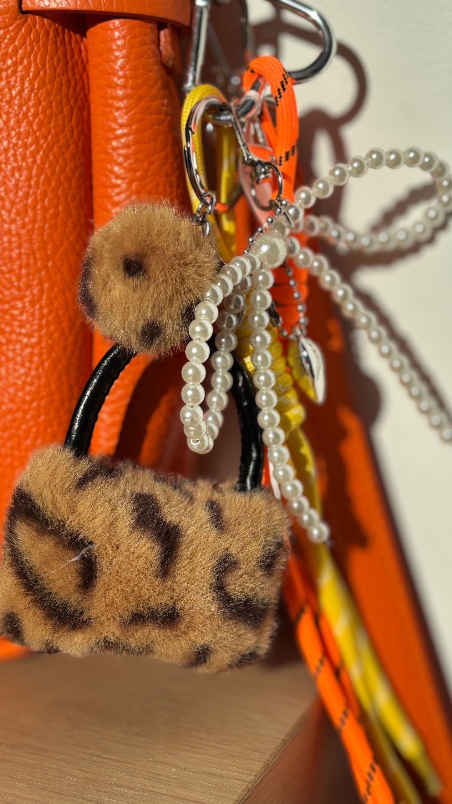 Taschenanhänger Leo & Pearls