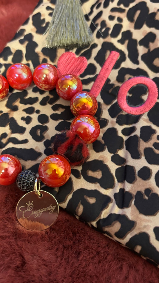 Perlenarmband Leo Love in Rot mit Cozy Leo Perle