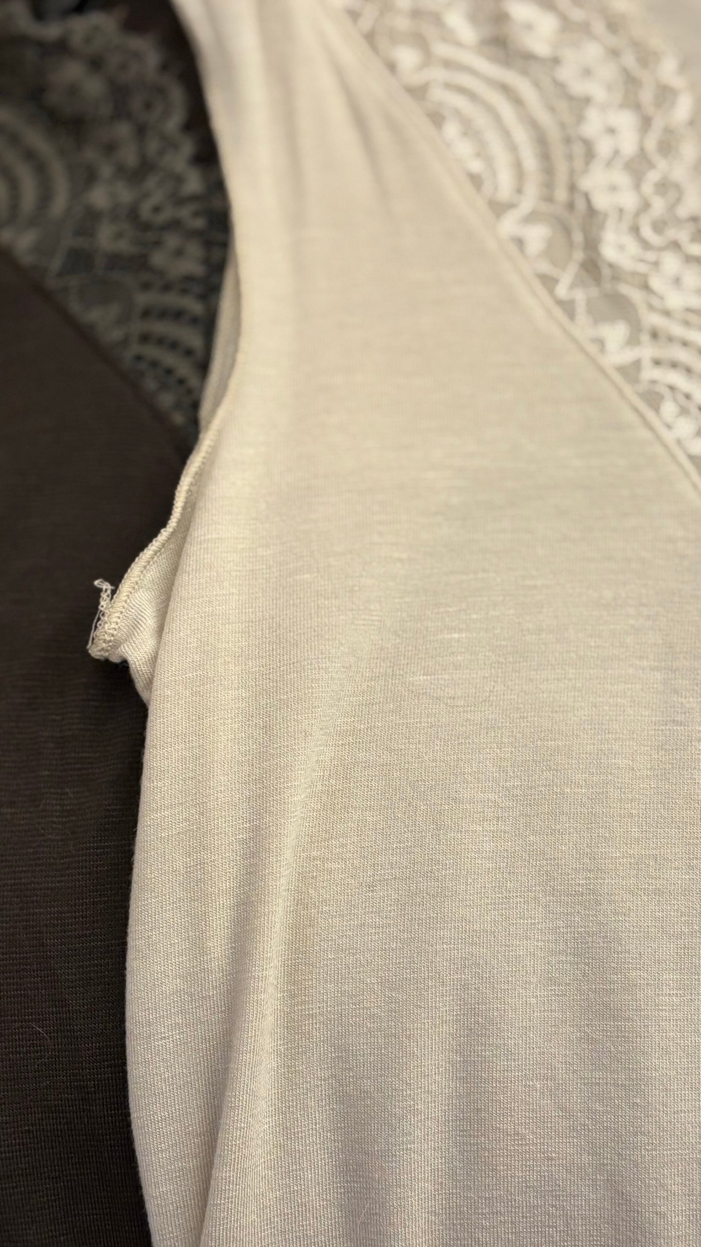 Basic Top „Soft Lace“ – Kaschmirblend