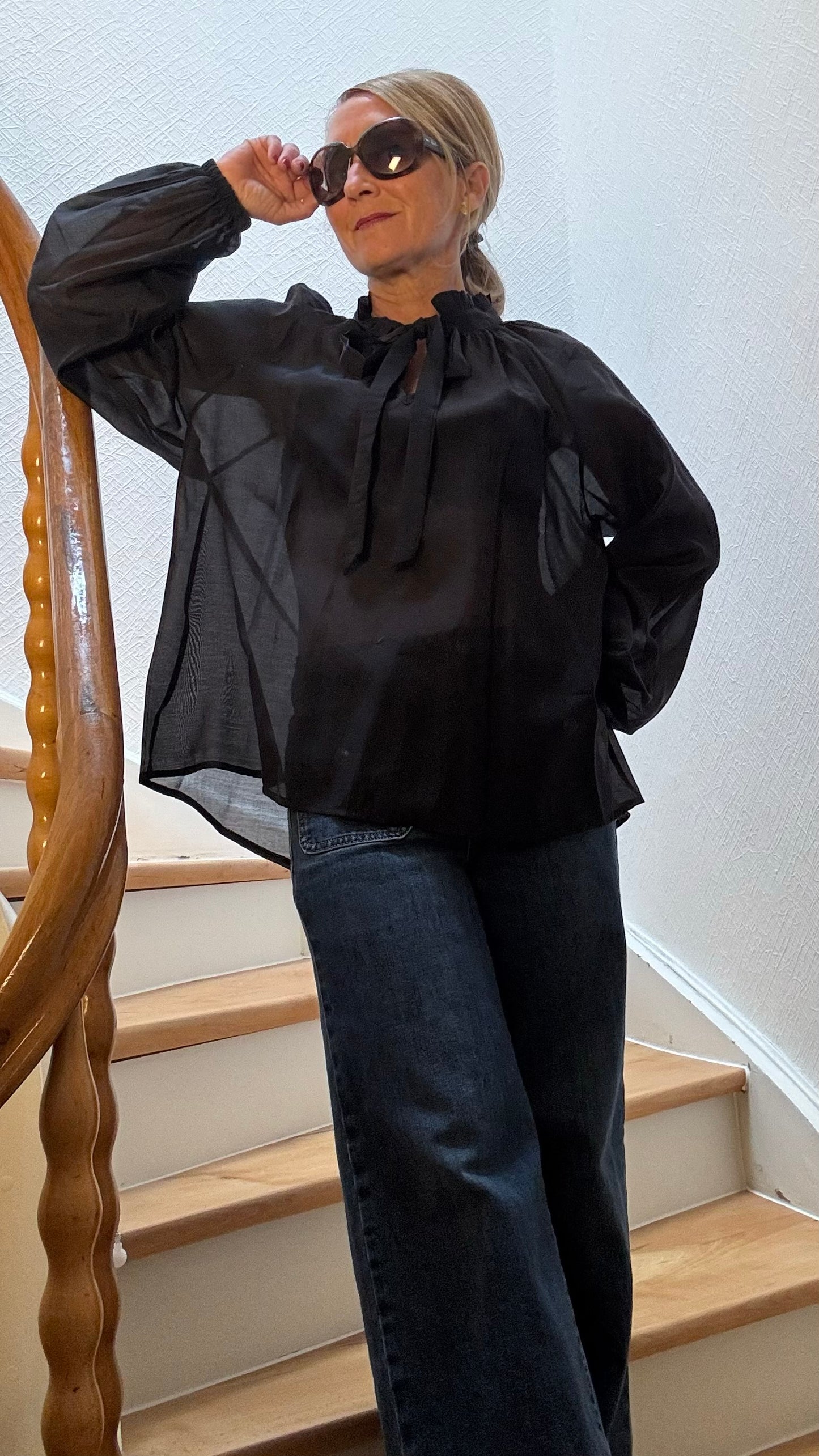 Soft Sheer Blouse – leichte Bluse mit Schleifendetail