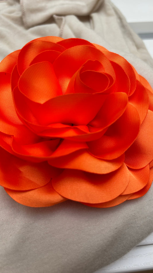 Blossom Charm – Dein vielseitiges Accessoire!