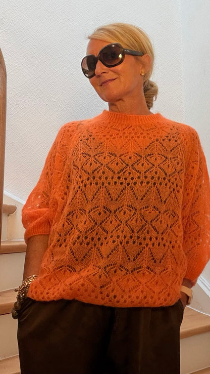 Soft Whisper Knit - federleichter Lochmusterpulli