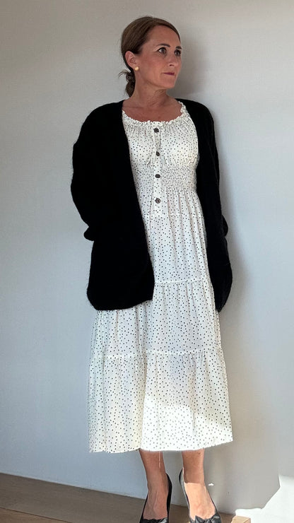 Soft Elegance Cardigan – Leichtigkeit trifft Luxus