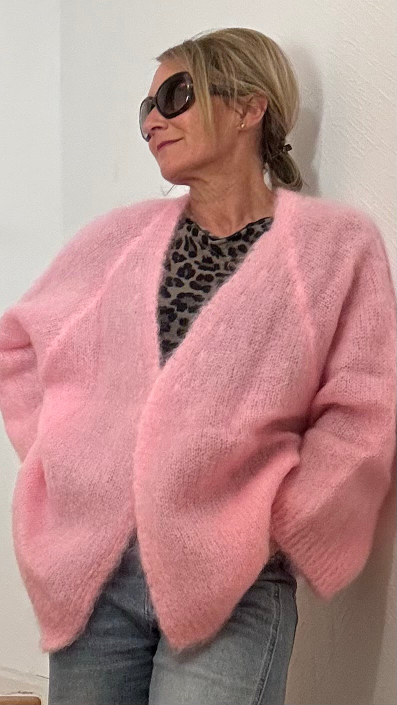 Fluffy Dream Cardigan – Spring | Cozy Luxus aus Kid Mohair