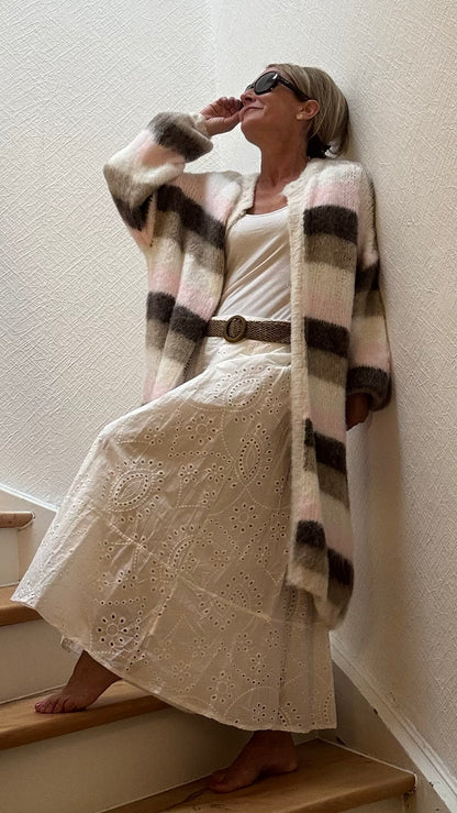 Cozy Stripes Long Cardigan – Sanfte Farben zum Verlieben