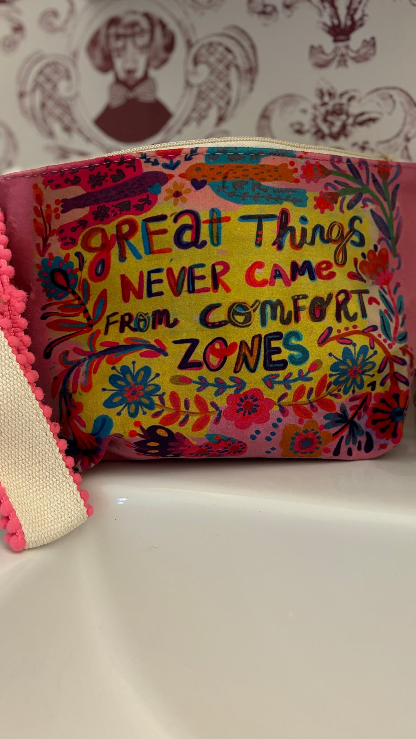 Kosmetiktasche 'Great Things' aus Samt – Ein Statement in Pink