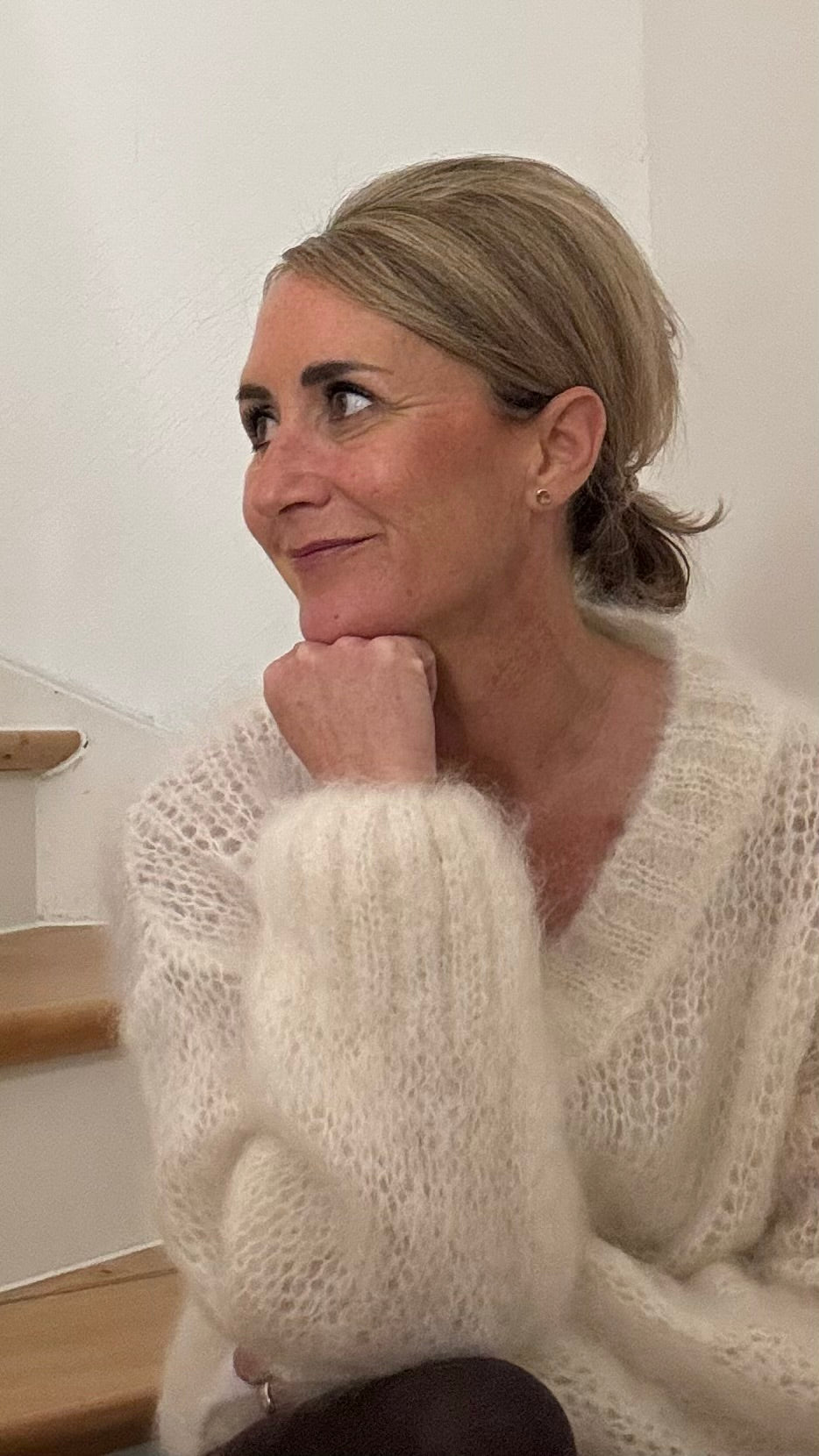 Miss Lotti Cropped Elegance Pullover aus Kid-Mohair mit V-Ausschnitt, cropped Länge (ca. 50 cm), doppelter Mohair-Faden, cozy Layer-Piece