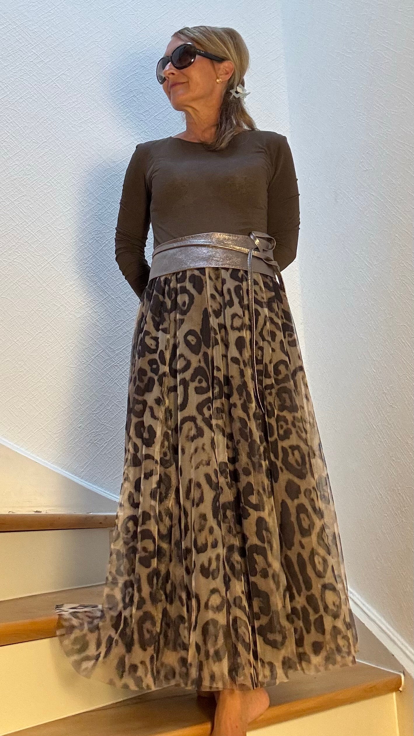 Miss Lotti Wild Grace Tüllrock: Langer Tüllrock mit großem Leo-Print und elastischem Bündchen, Länge ca. 89 cm – perfekt für Petites.