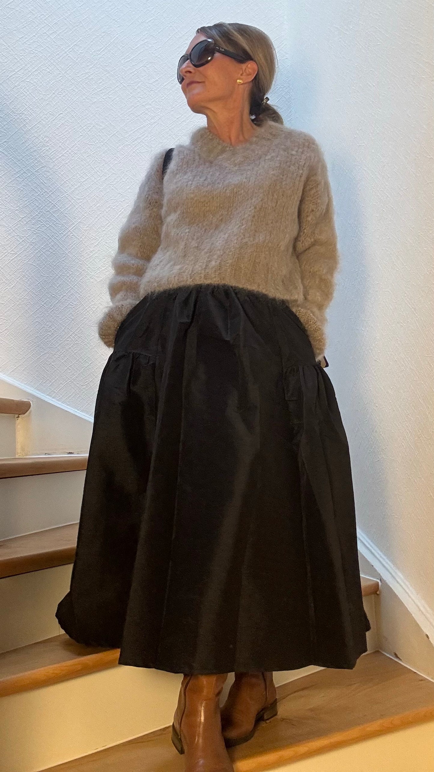 Royal Flair Taftrock mit Wildseiden-Optik, elastischem Bund, ca. 77 cm Länge, mit Eingriffstaschen. Bequem für Größen 34–42.